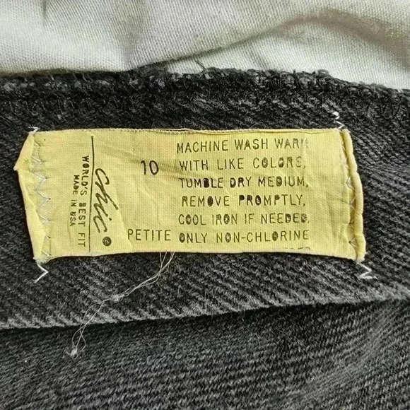 Vintage USA High Rise Mom Jeans By Chic - Picture 9 of 9